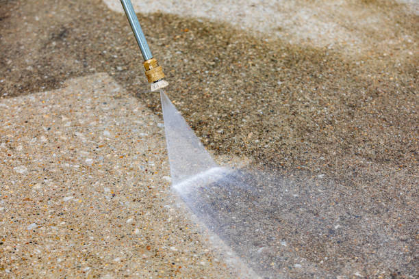 Best Sign and Awning Cleaning  in Belmont, WI
